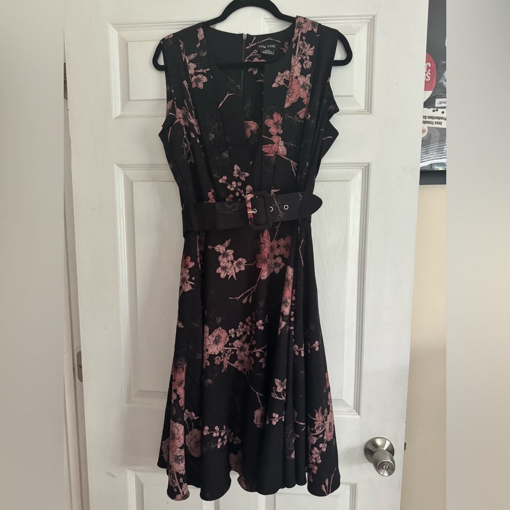 City Chic knee length dress with belt